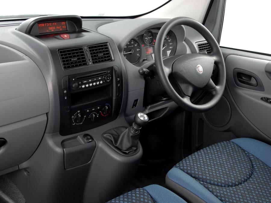  Fiat Scudo Panorama 2008 года  (ZA) (фото 9 из 13)